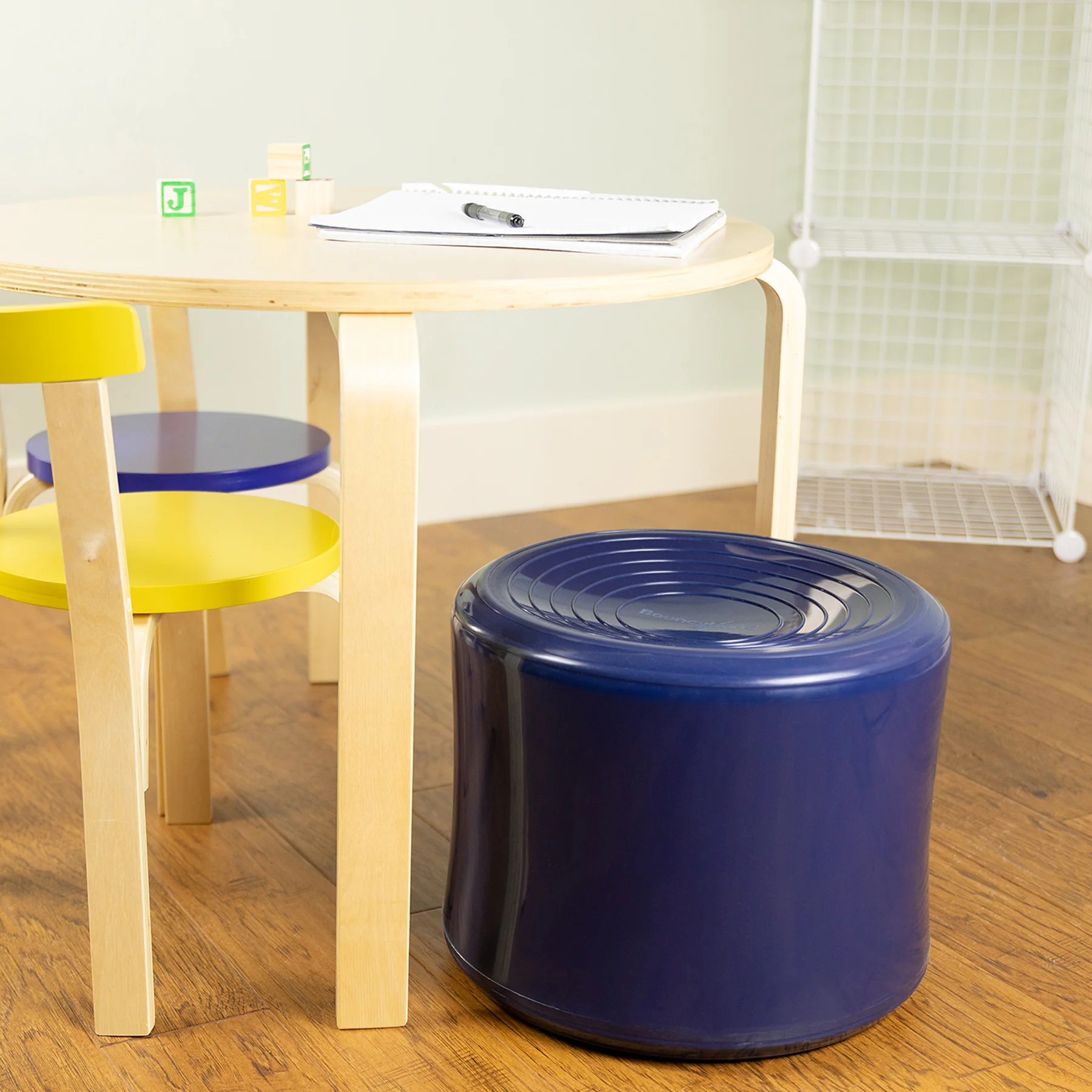 Bouncyband® Wobble Wiz Kids Seat - Engage, Focus & Rock! - Image 5