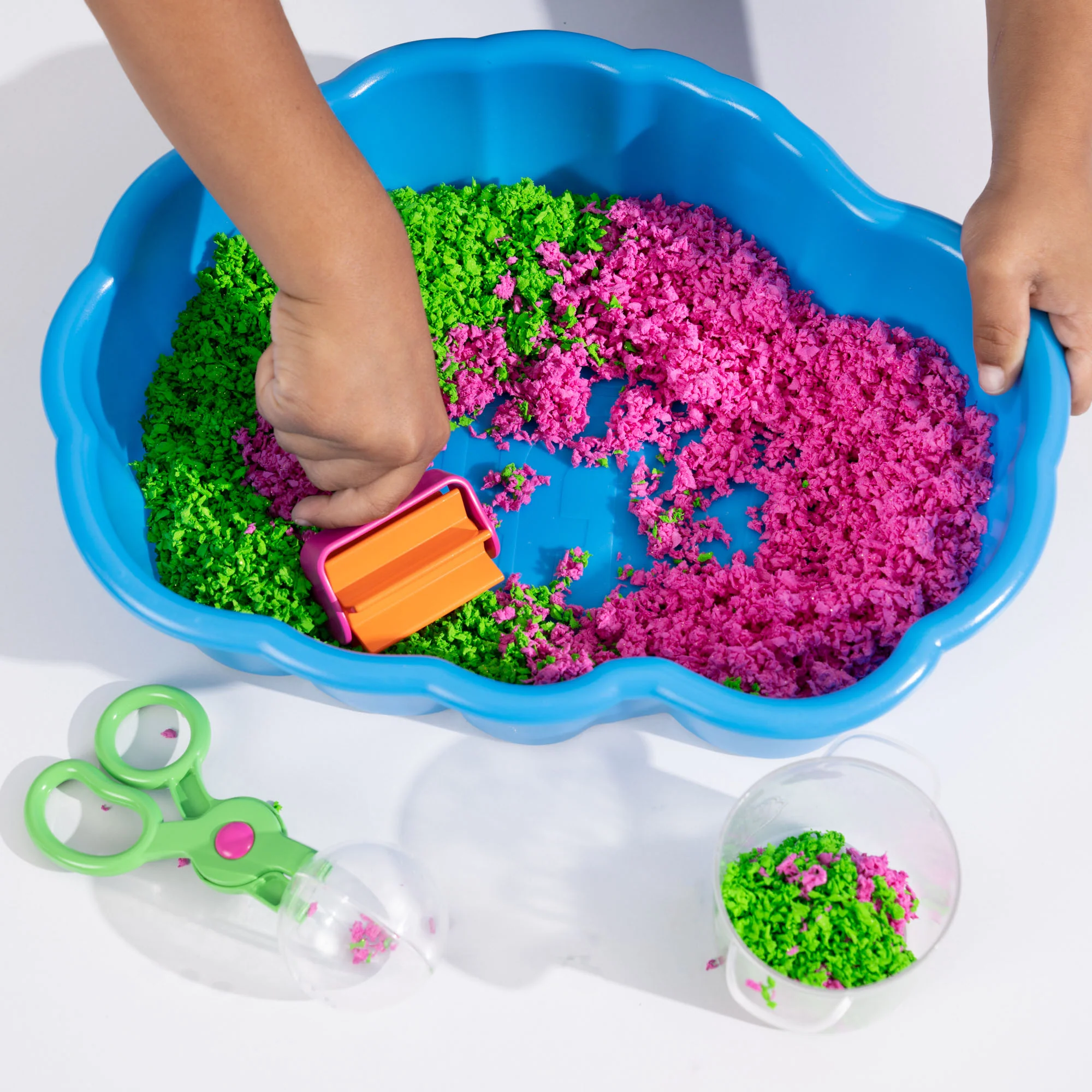Educational Insights Playfoam® Pluffle™ Sensory Station - Image 5