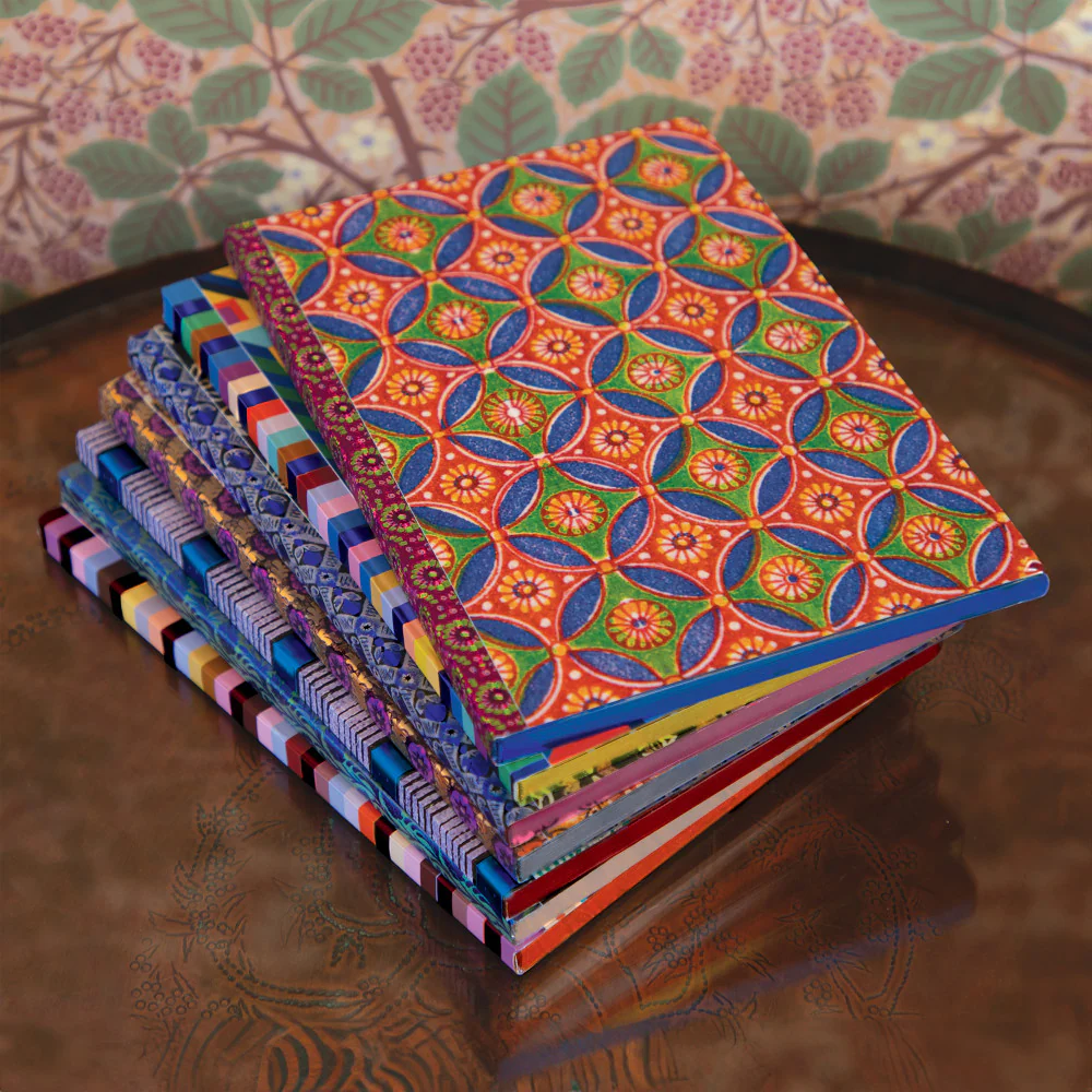 eeBoo Piece & Love Luisa’s Pattern - Colorful Gilded Journal - Image 4