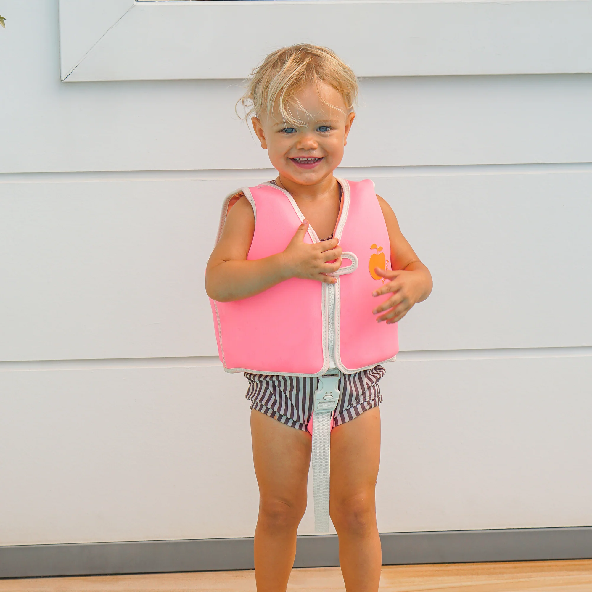 Sunnylife Poppy The Peach Float Vest - Image 4
