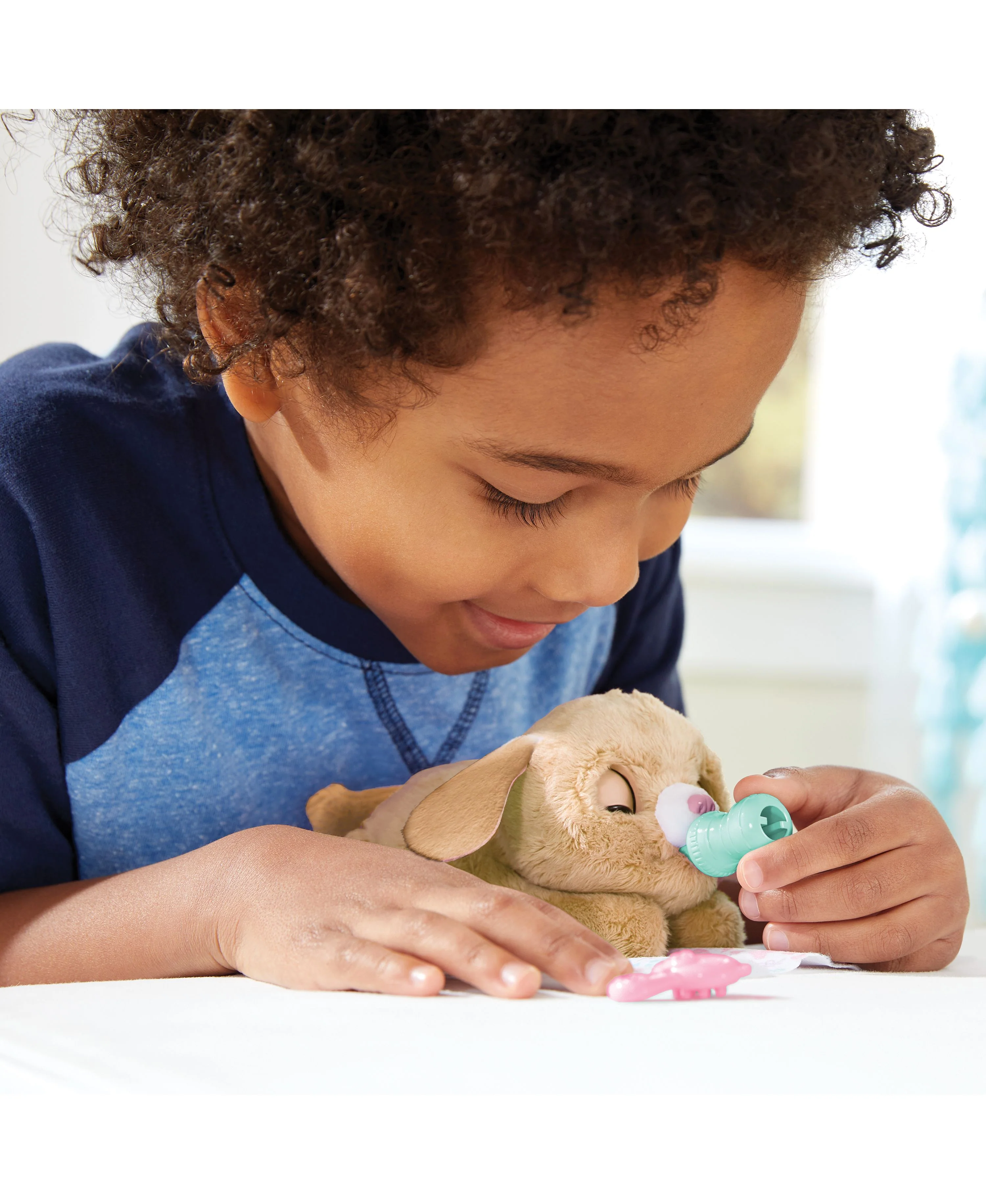 FurReal Friends Newborns Cream Puppy Interactive Plush Toy with Accessories - Image 5