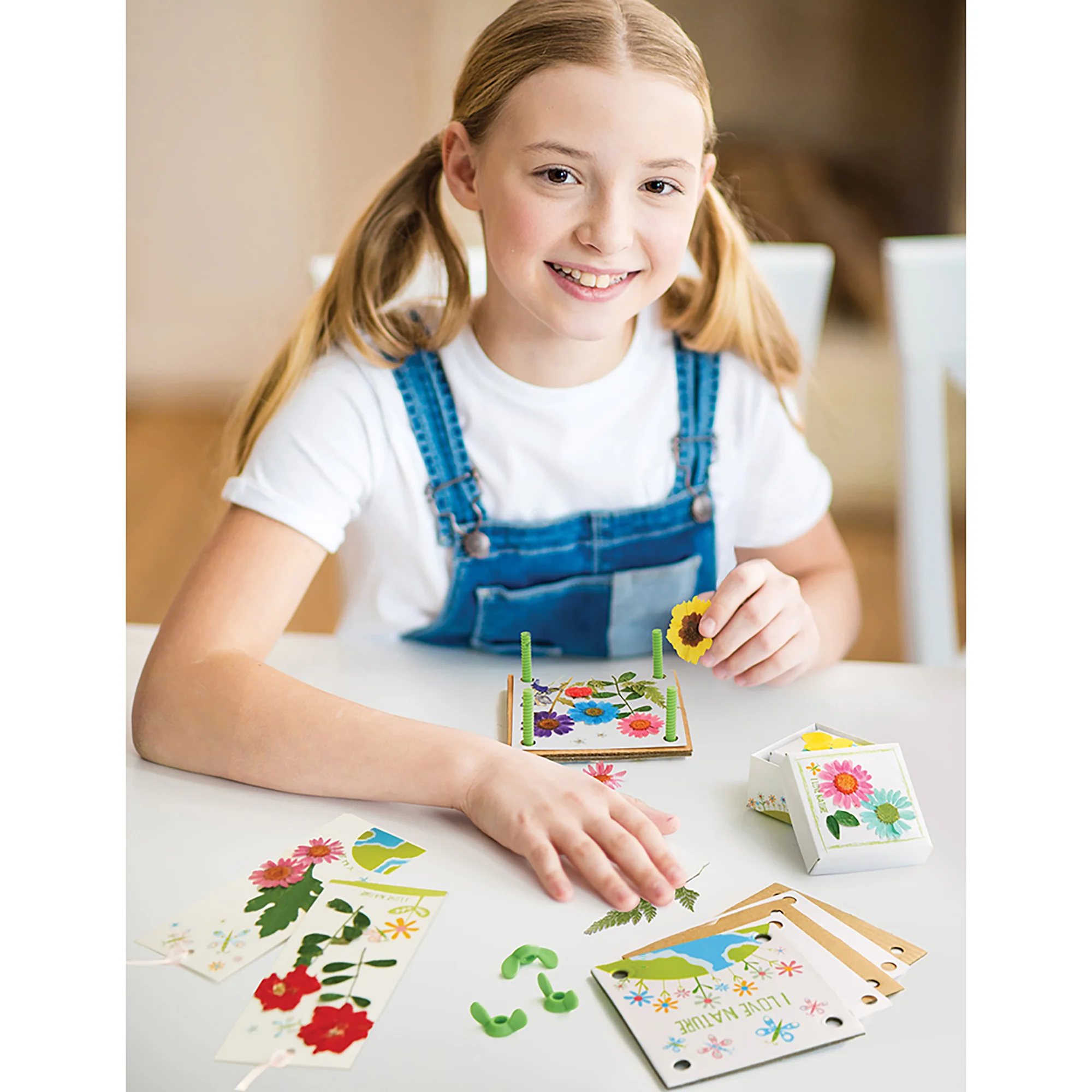 Green Creativity: Pressed Flower Art - Image 5