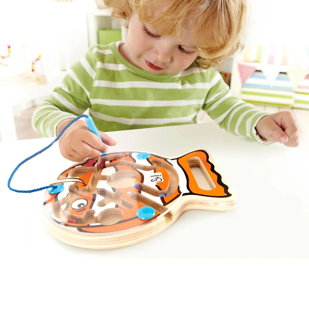 Hape Go-Fish-Go Magnetic Wooden Toddler Maze Puzzle - Image 6
