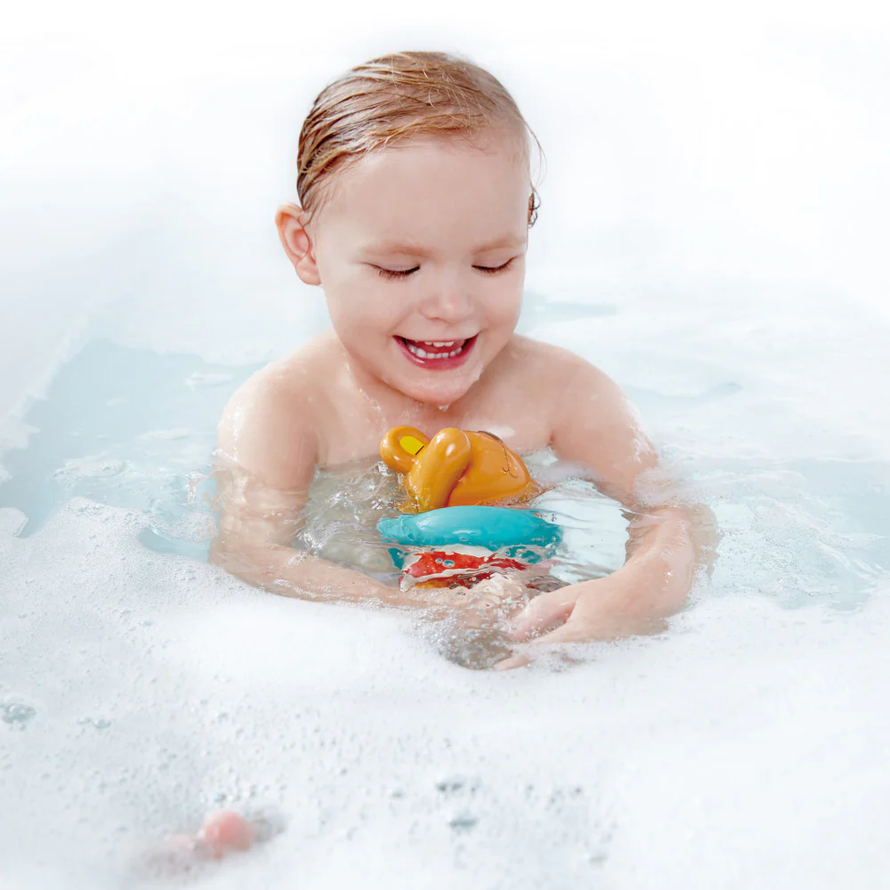 Hape Swimmer Teddy Wind-Up Toy for Bath Time Fun, Ages 1+ - Image 4