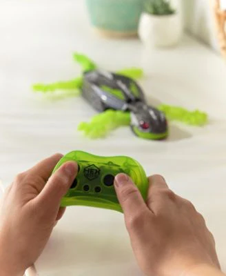 HEX BOTS Radio Control Wall Crawler Gecko - Glow-in-the-Dark - Image 2