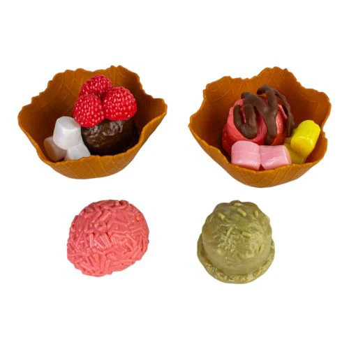 Deluxe Ice Cream Waffle Play Set for Young Chefs - Image 9