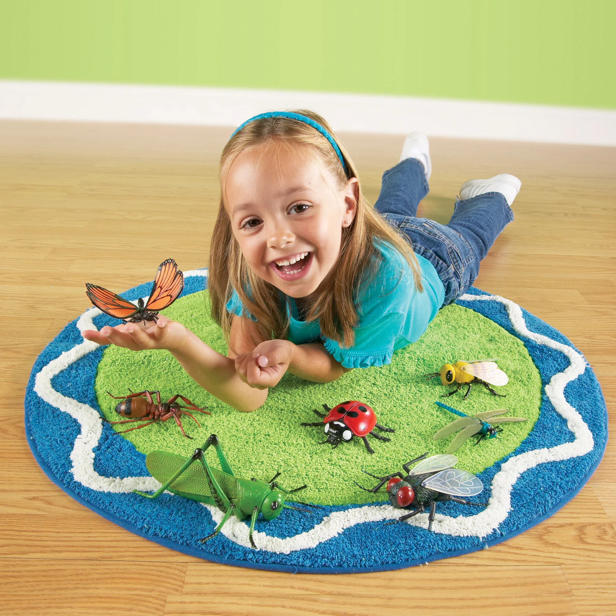 Learning Resources Jumbo Insects Playset - Vibrant 7-Piece Collection - Image 3