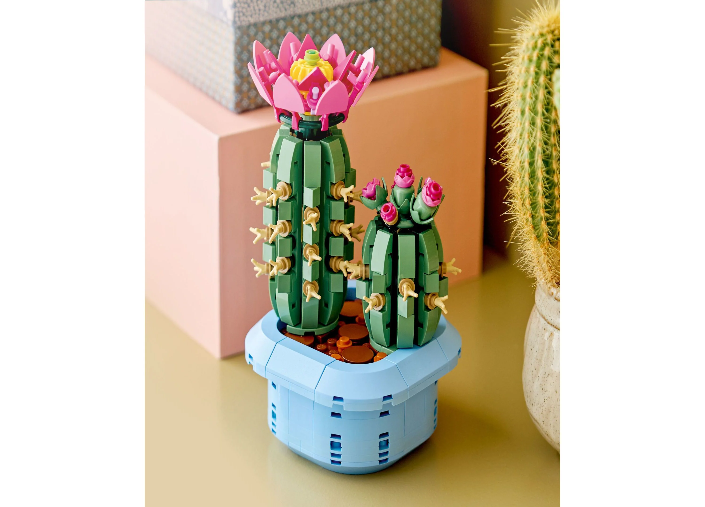 LEGO Botanicals Flowering Cactus Building Set, 482 Pieces - Image 2