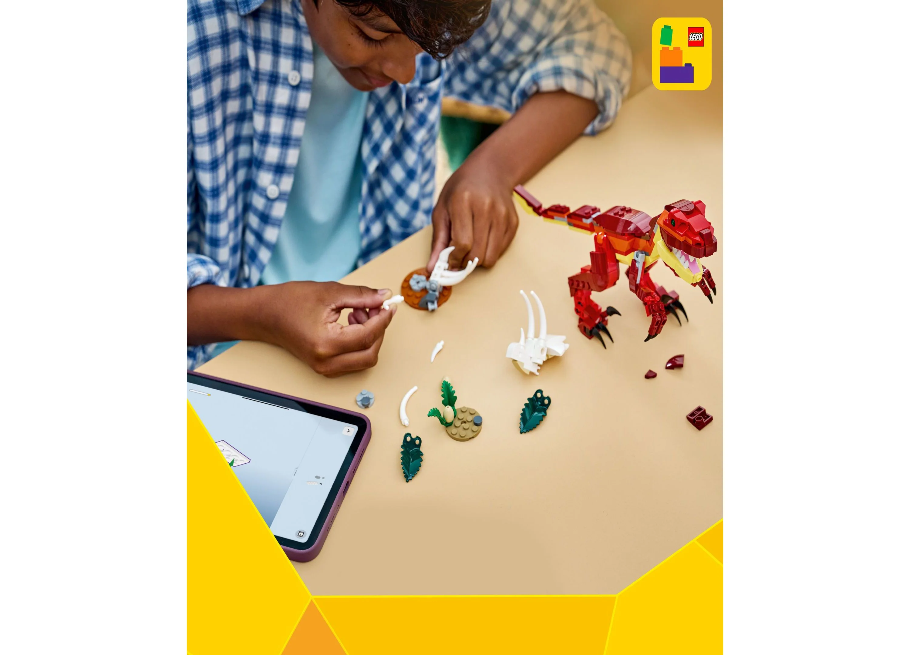 LEGO Creator 3-in-1 Fierce Dinosaur Building Set, 283 Pieces - Image 5