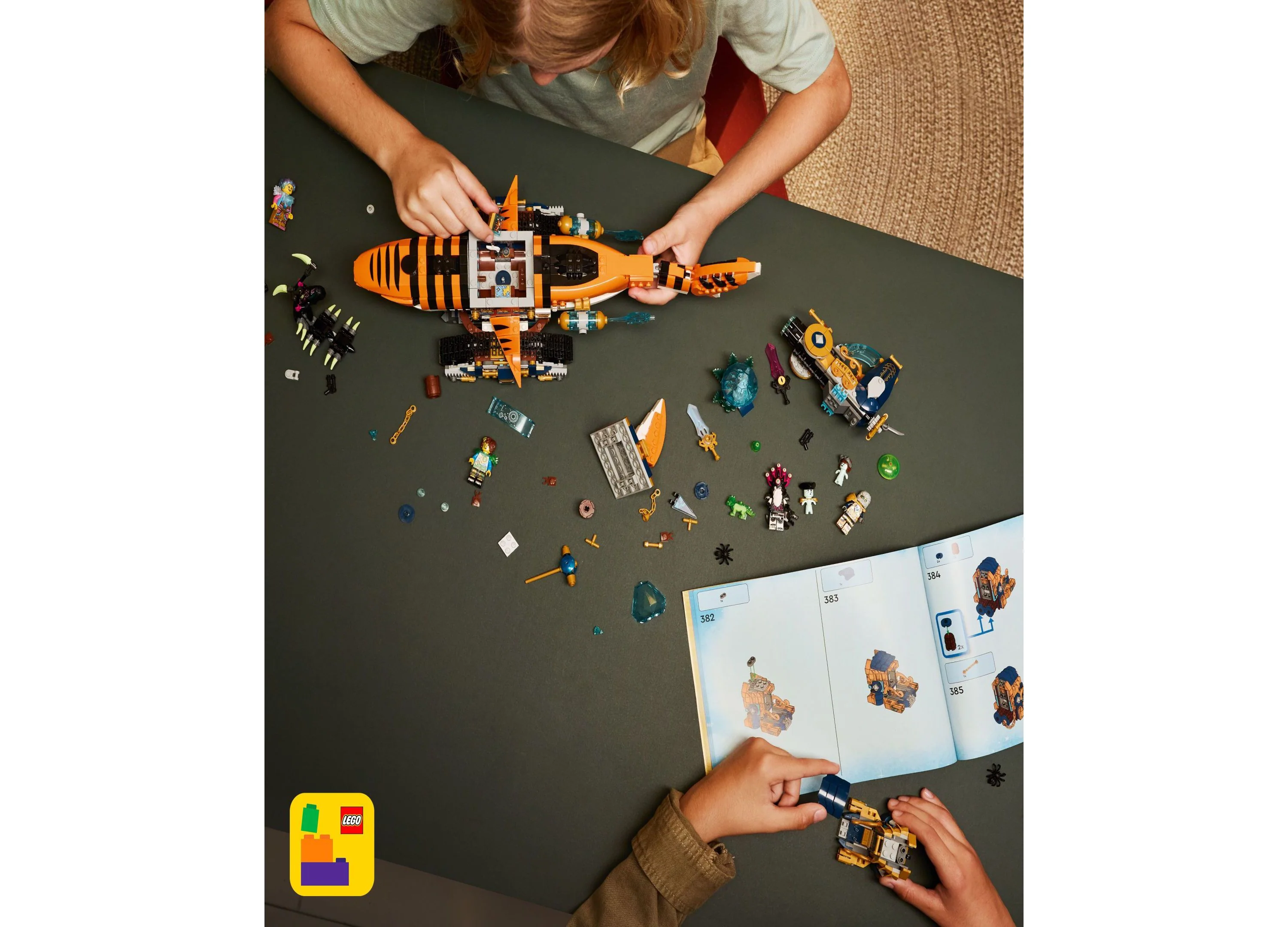 LEGO DREAMZzz Tiger Shark Tank Interchangeable Building Set 1548 Pieces - Image 5