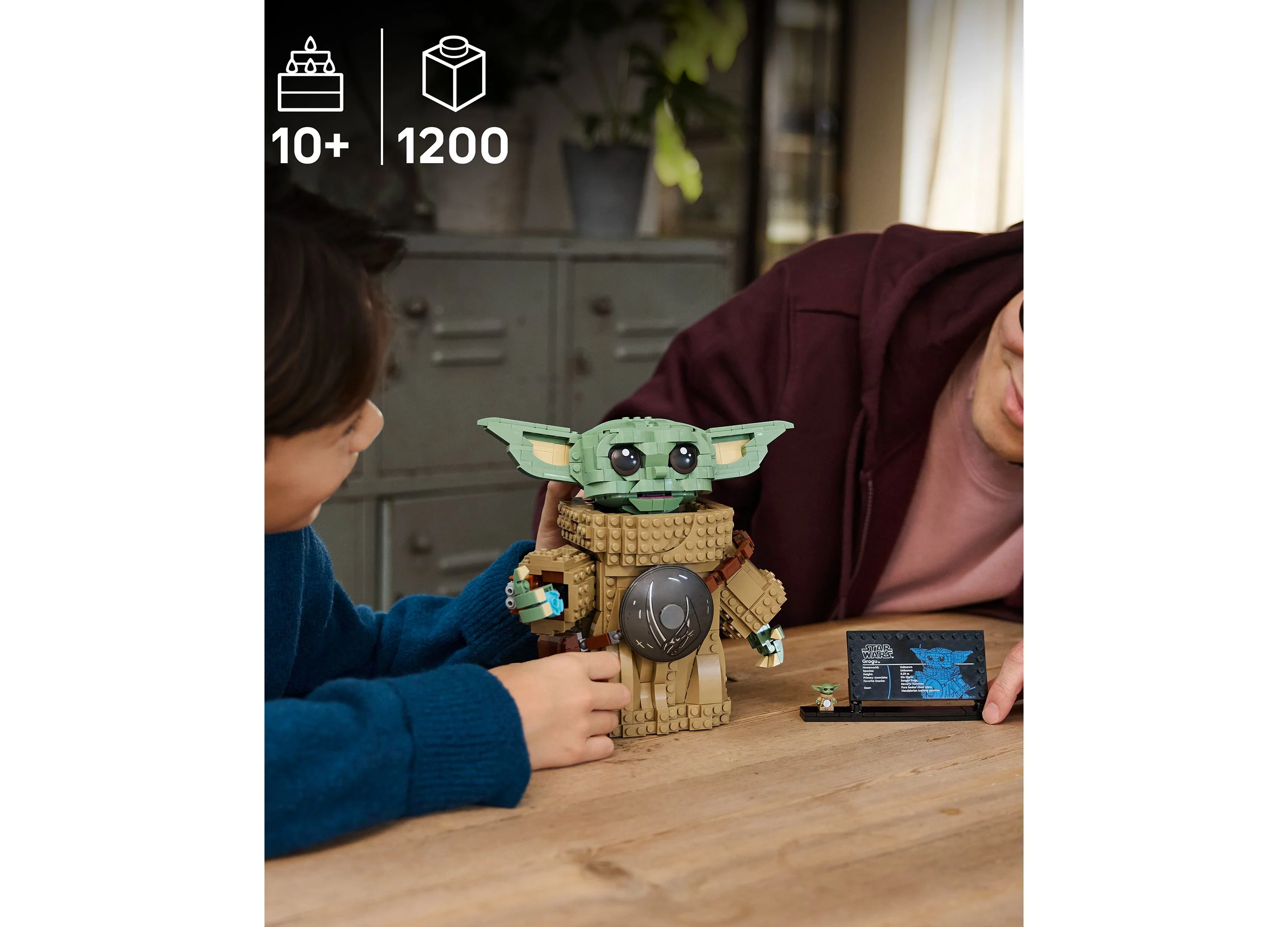 LEGO Star Wars Grogu Mandalorian Apprentice Building Set, 1200 Pieces - Image 6