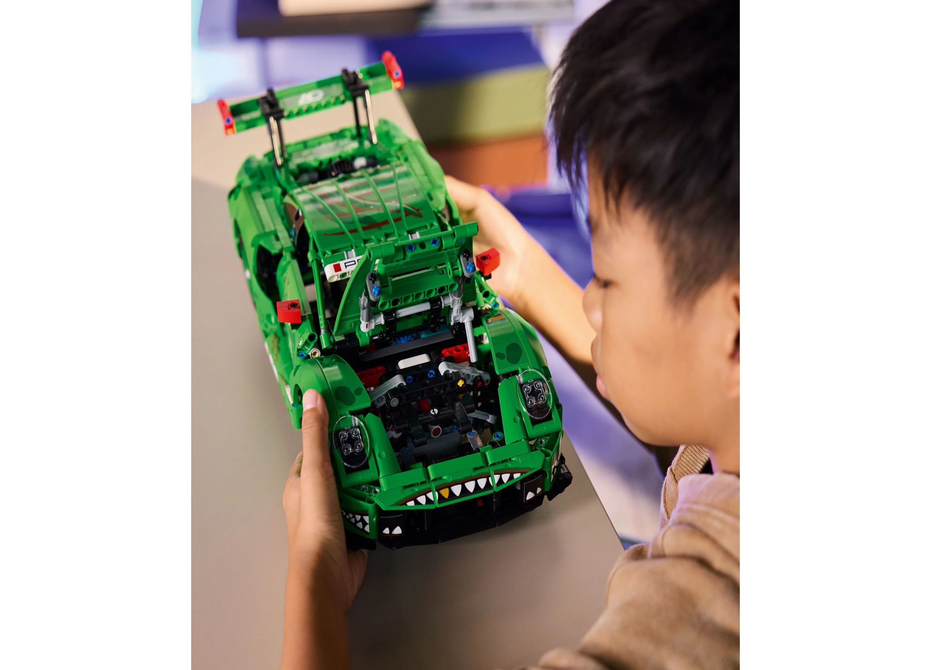 LEGO Technic Porsche 911 GT3 R Rexy AO Racing Car - 1313 Pieces - Image 2