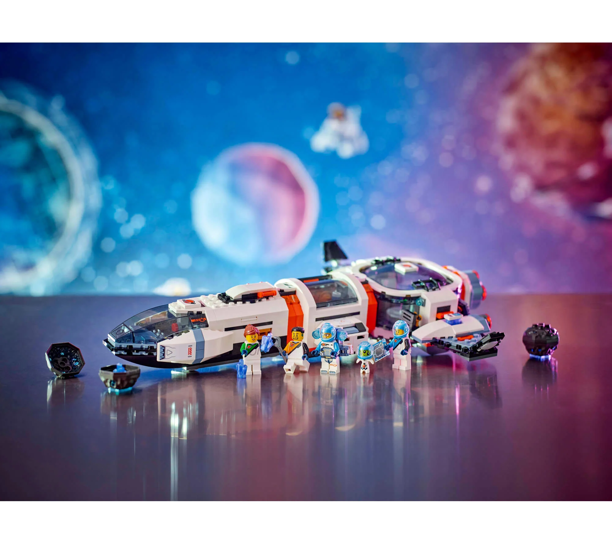 LEGO City 717pc Modular Galactic Spaceship Building Set - Interstellar Adventures Await! - Image 4