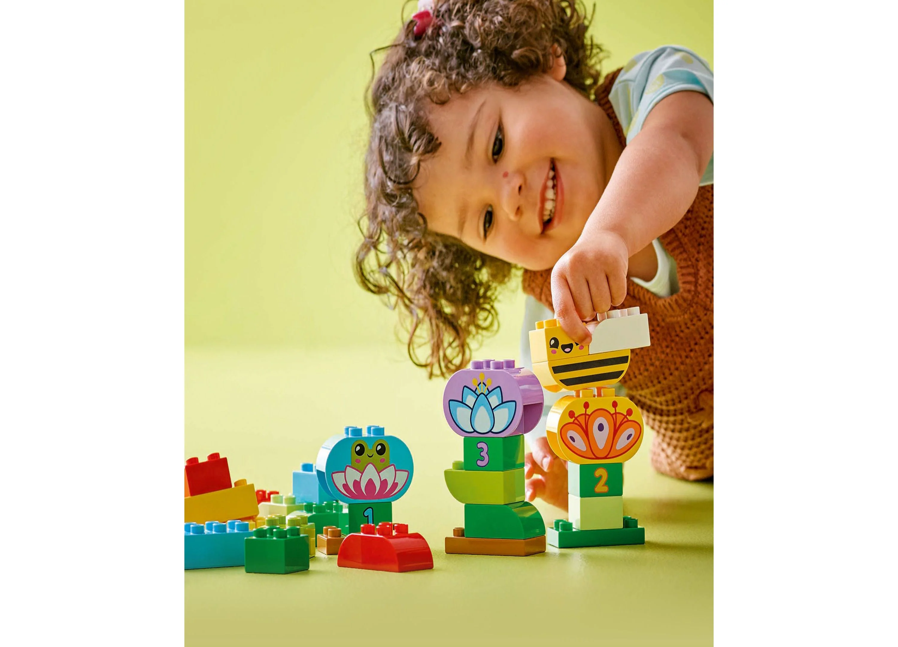 LEGO DUPLO Town Creative Garden Flowers Building Set 10444 - 45 Pieces - Image 2