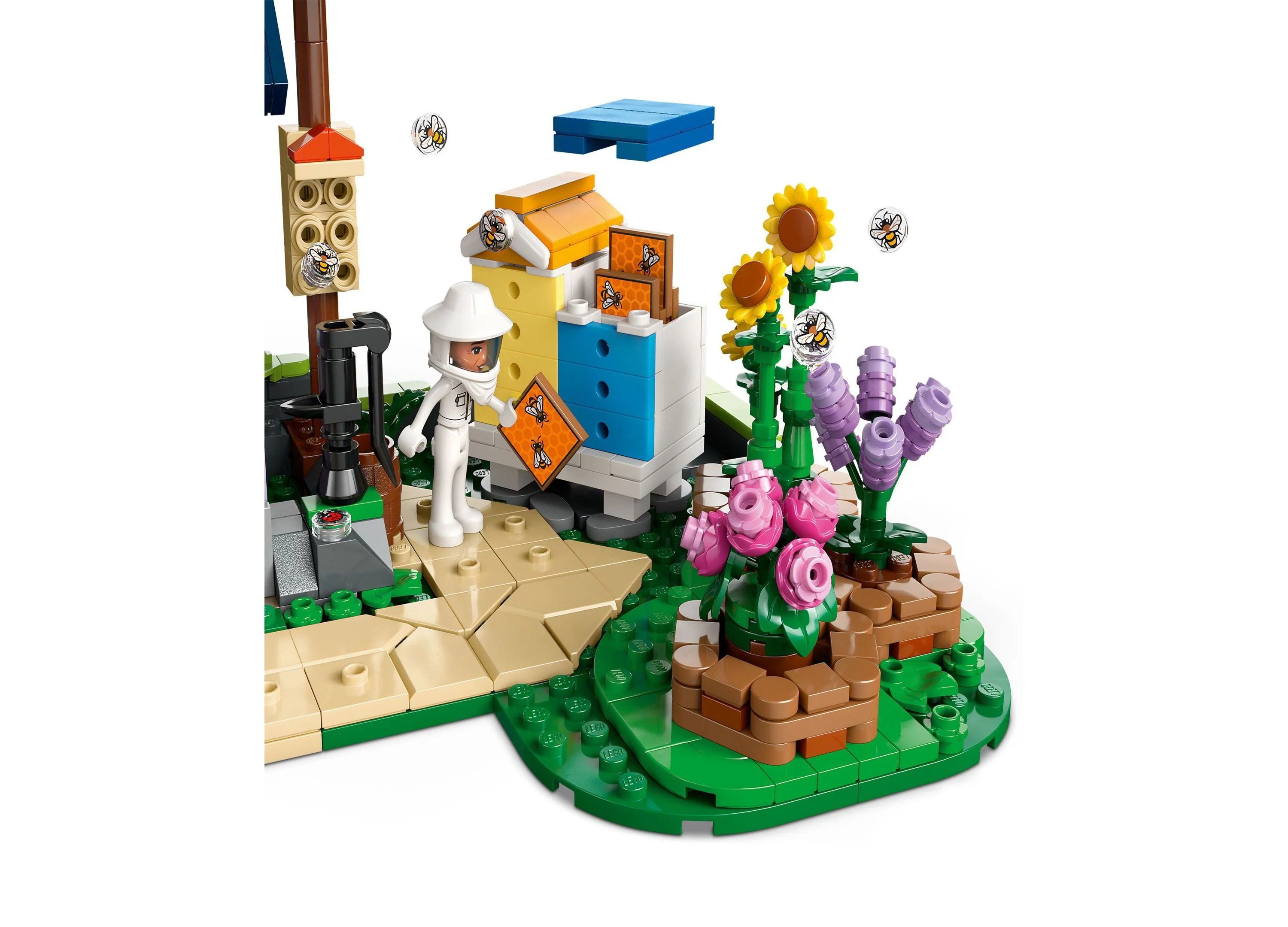 LEGO Friends Beekeeper's House & Flower Garden Kit 42669, 1161 Pieces - Image 3