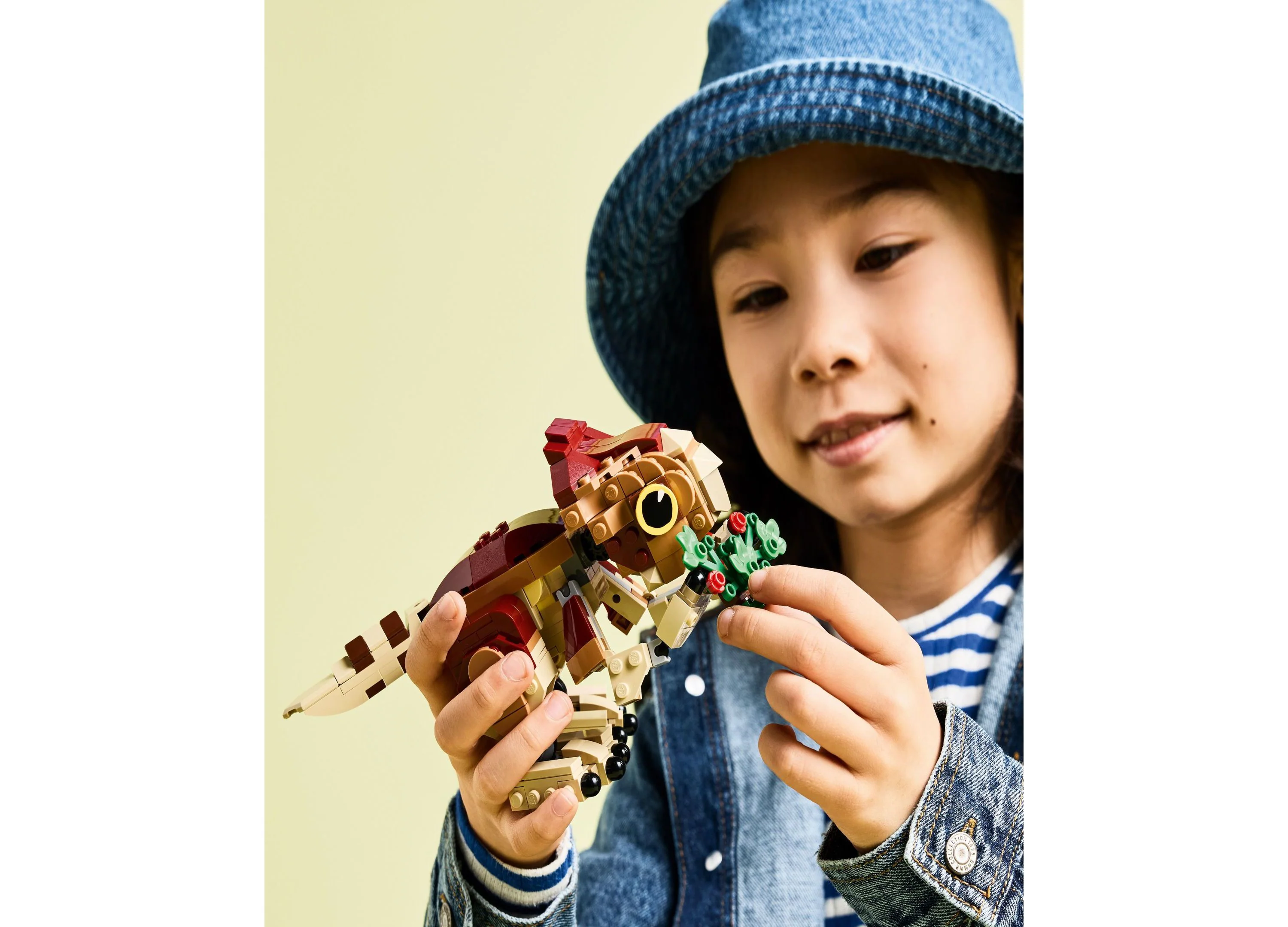 LEGO Jurassic World Baby Dinosaur Dolores 76970 - Poseable Aquilops Model, 339 Pieces - Image 2