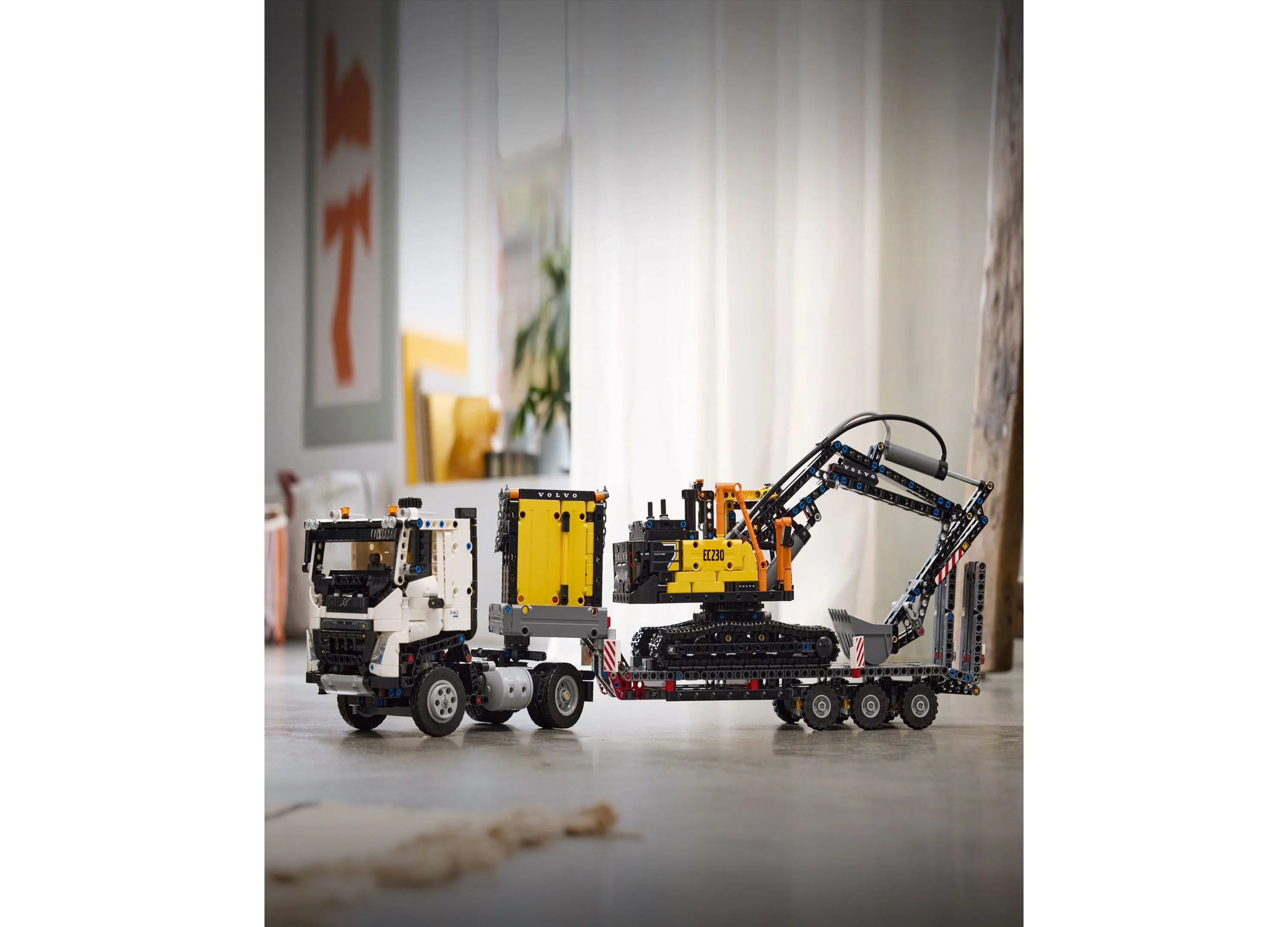 LEGO Technic Volvo FMX Truck and EC230 Electric Excavator Set - 2274 Pieces - Image 6