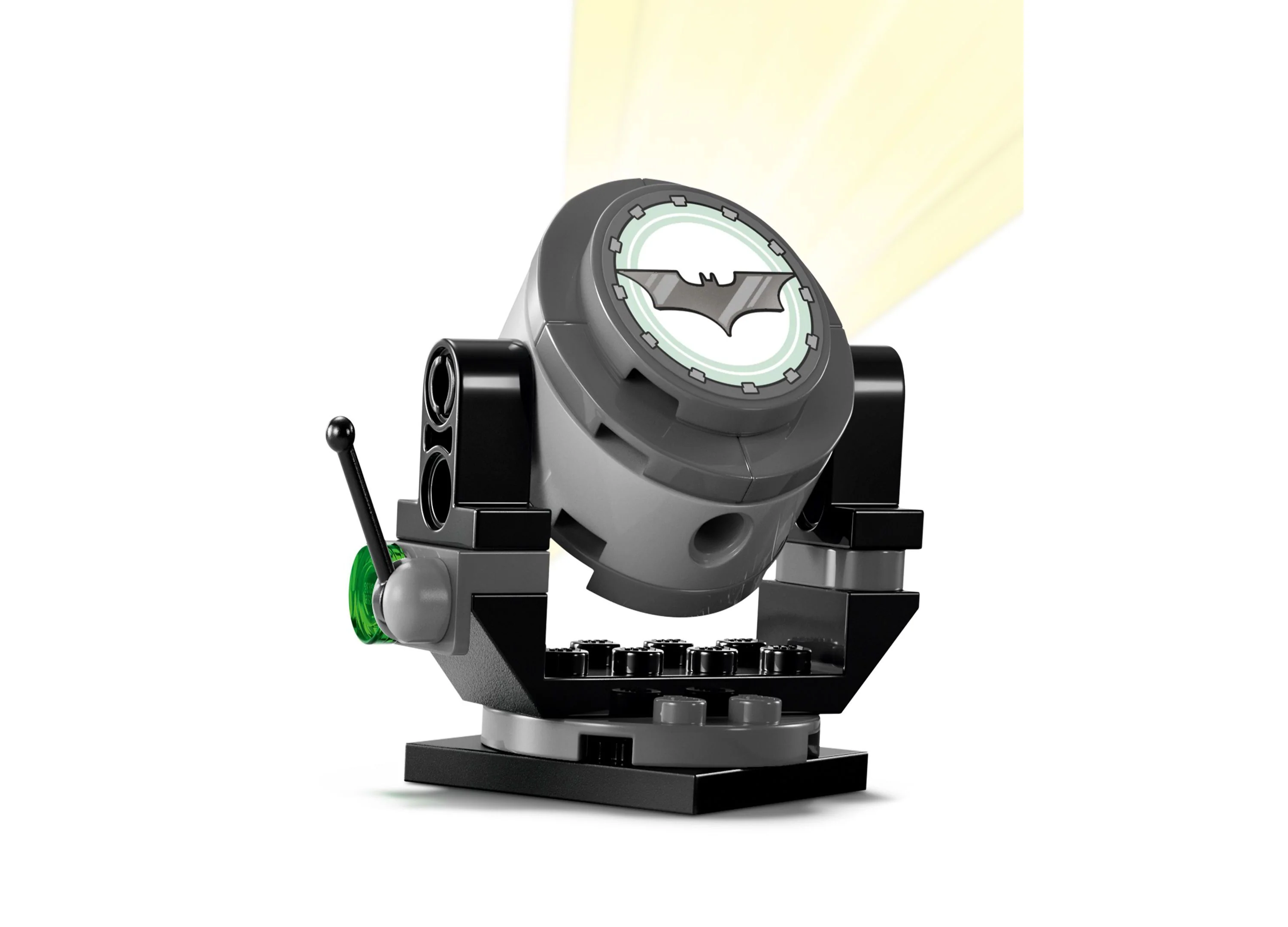 LEGO Batman Tumbler Showdown 429-Piece Set with Minifigures - Image 3