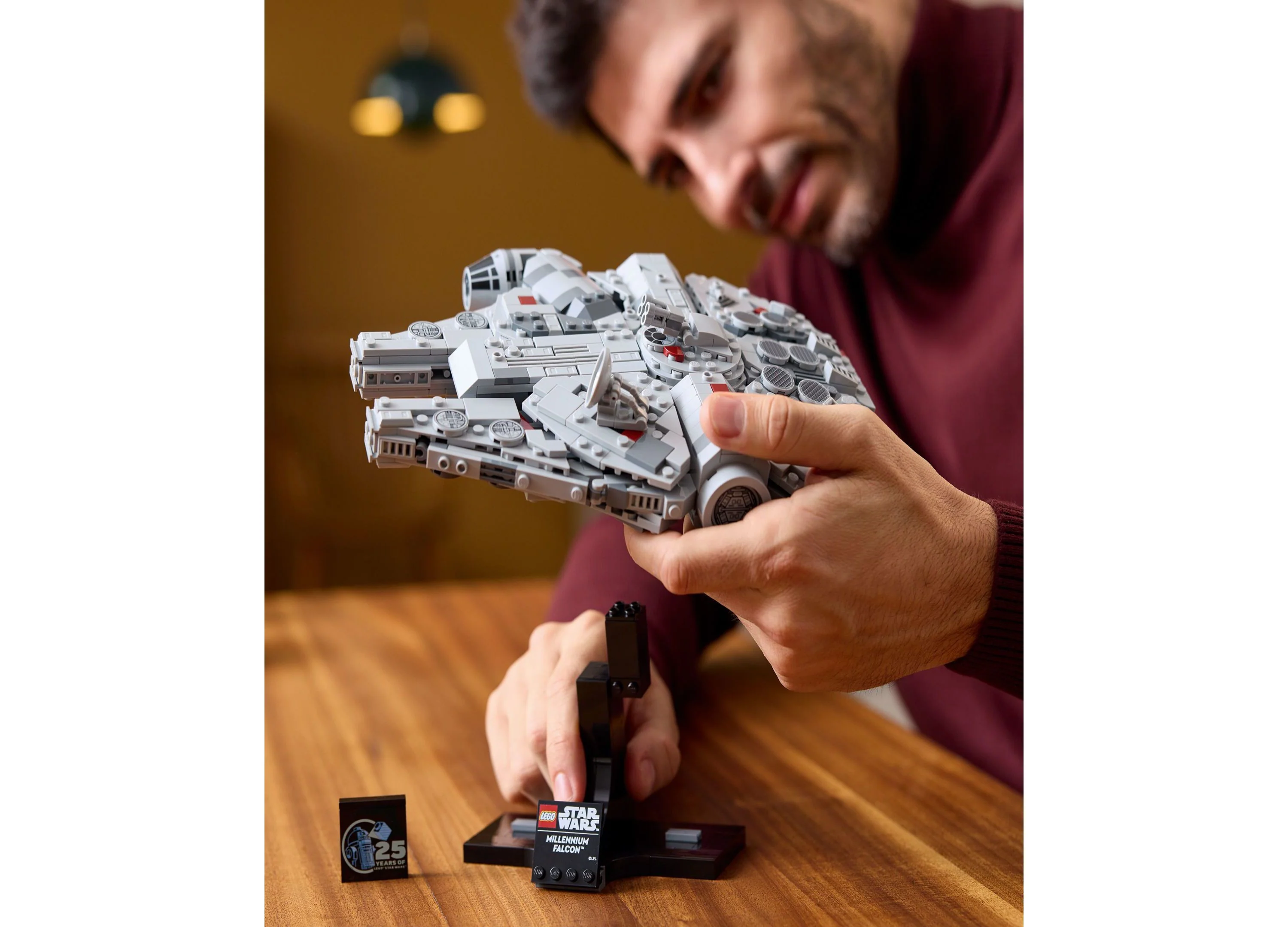 LEGO Star Wars Millennium Falcon 25th Anniversary Display Model Building Set, 921 Pieces - Image 4