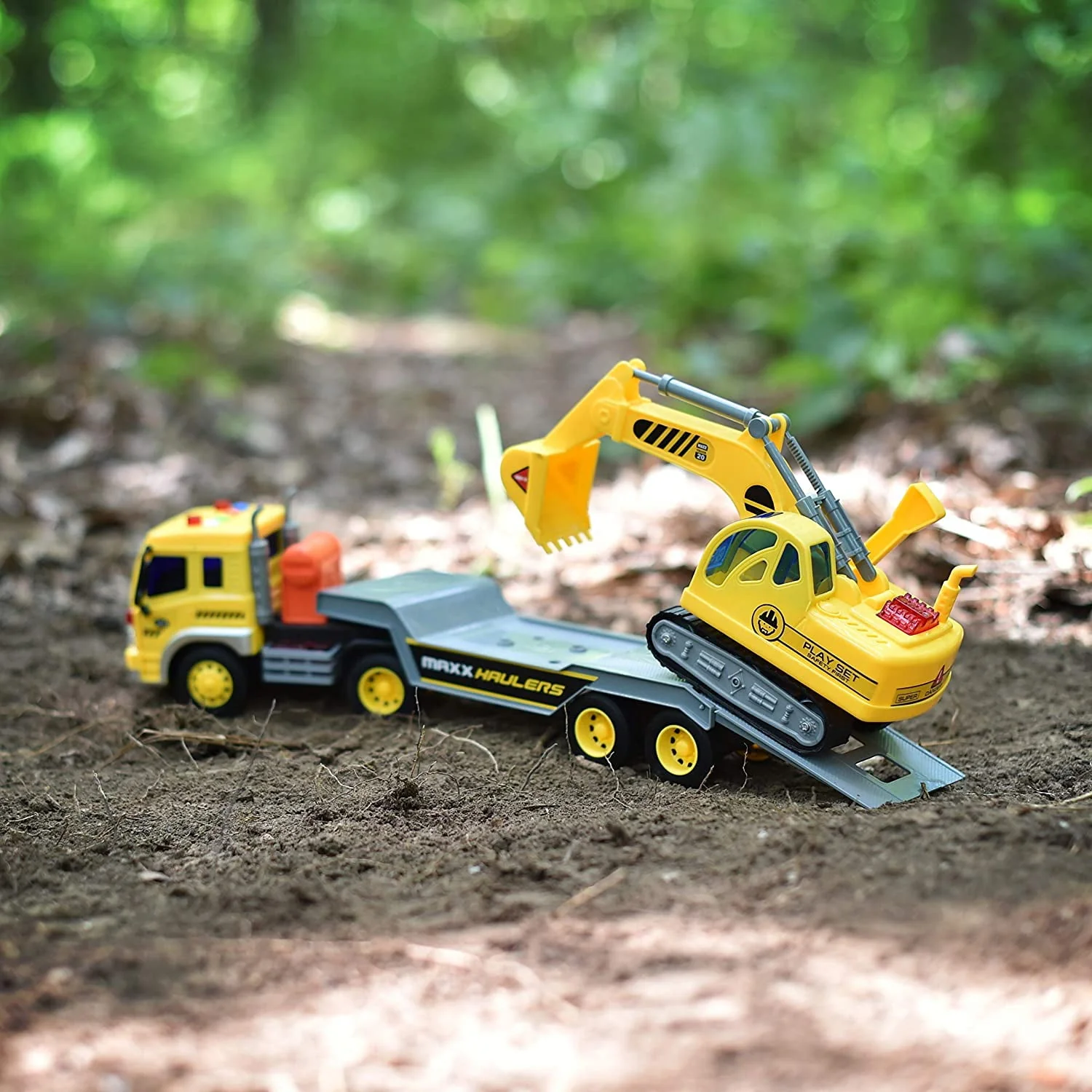 Maxx Action Hauler with Friction-Powered Excavator Transport - Image 2