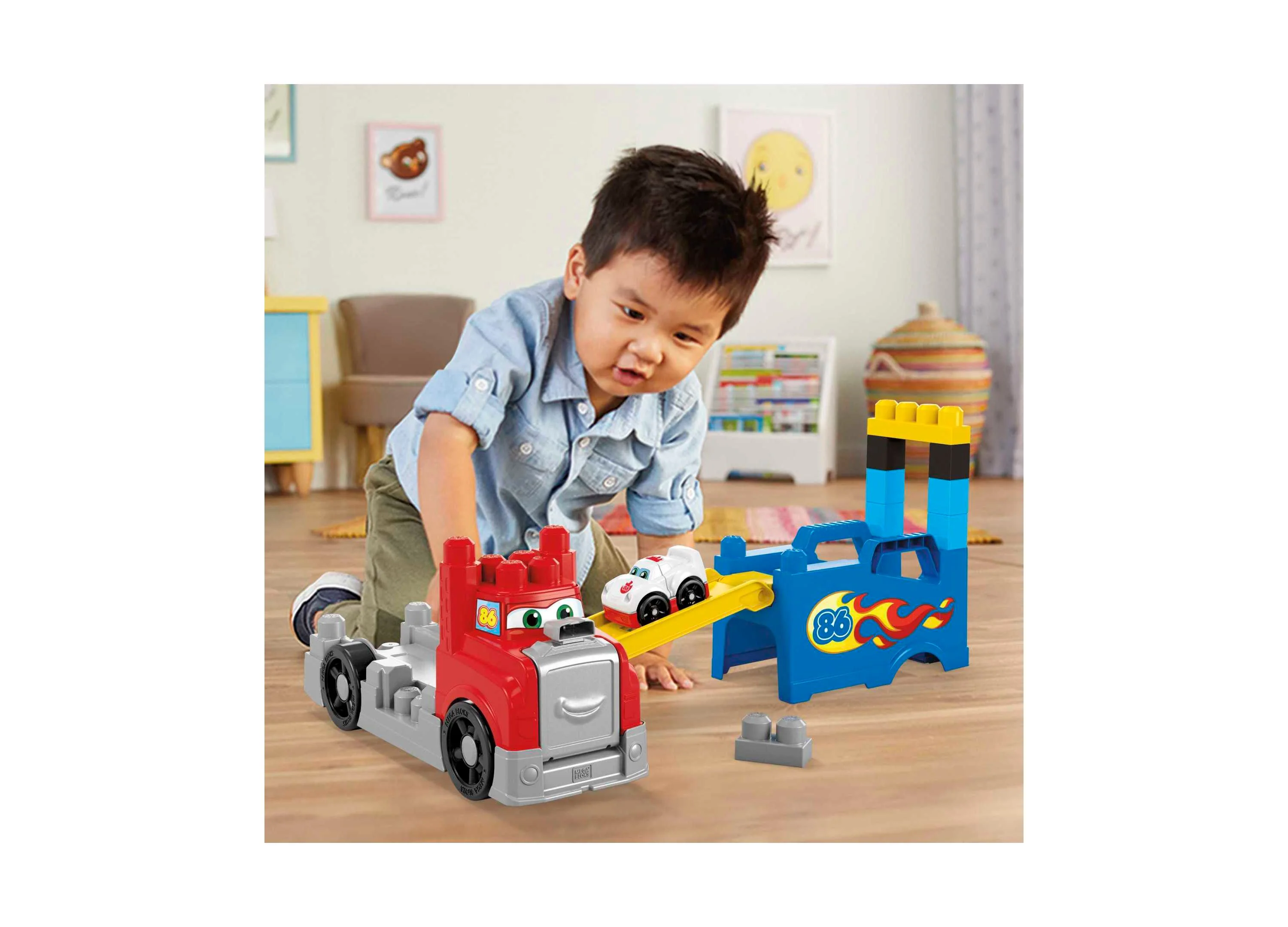 Mega Bloks Build & Race Rig with Sound Effects and Storage - Image 12
