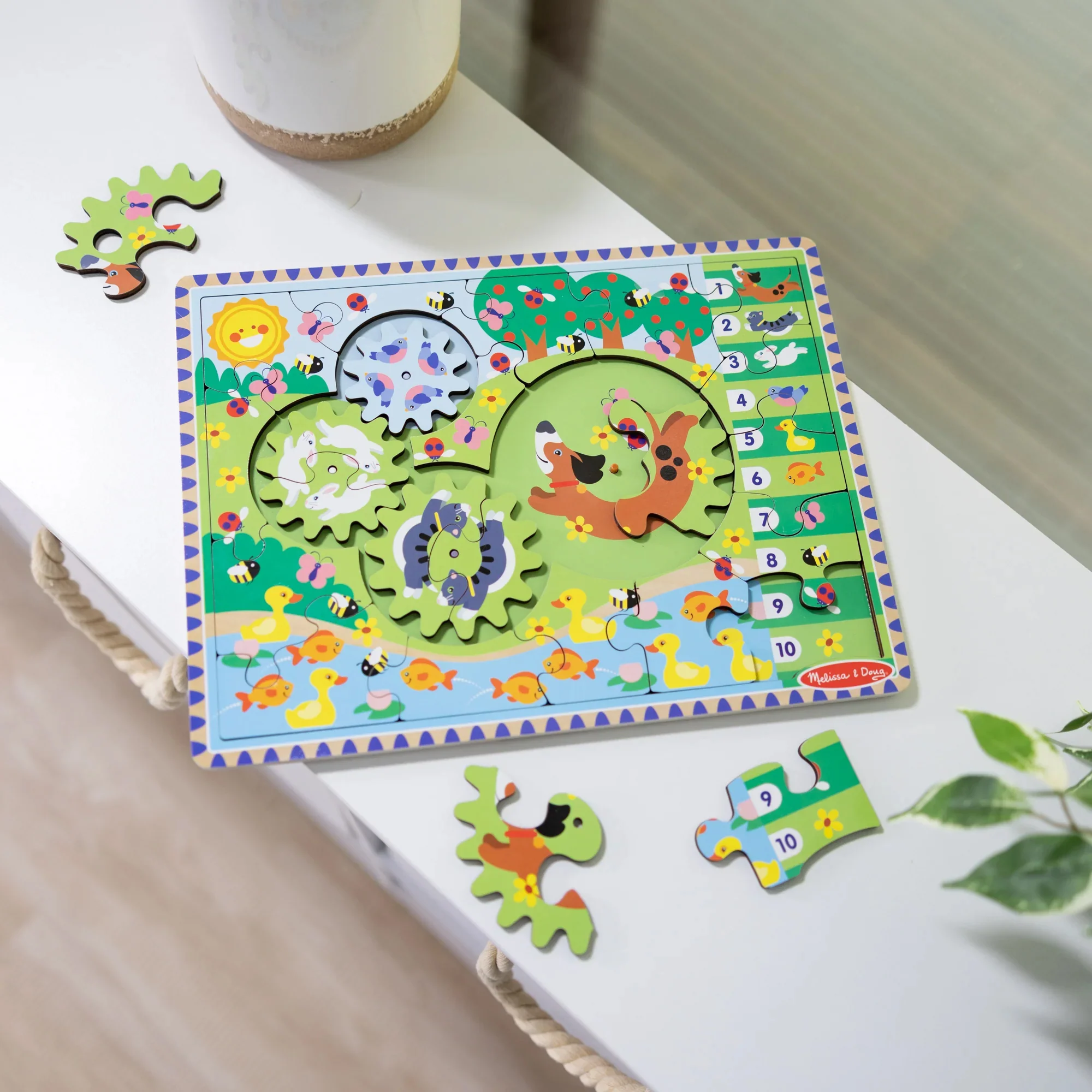 Melissa & Doug Animal Chase I-Spy Wooden Gear Puzzle - 24 pc - Image 6