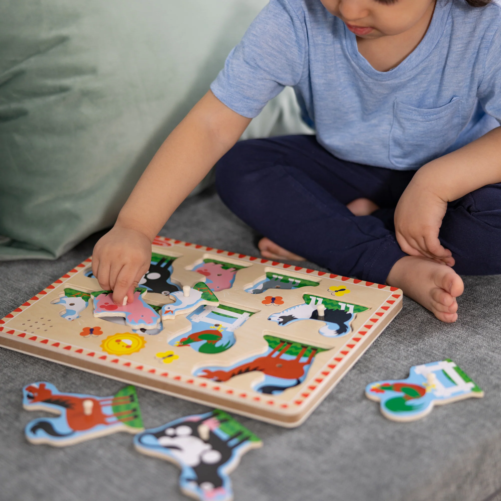 Melissa & Doug Farm Animals Sound Puzzle - 8-Piece Interactive Learning Toy - Image 7