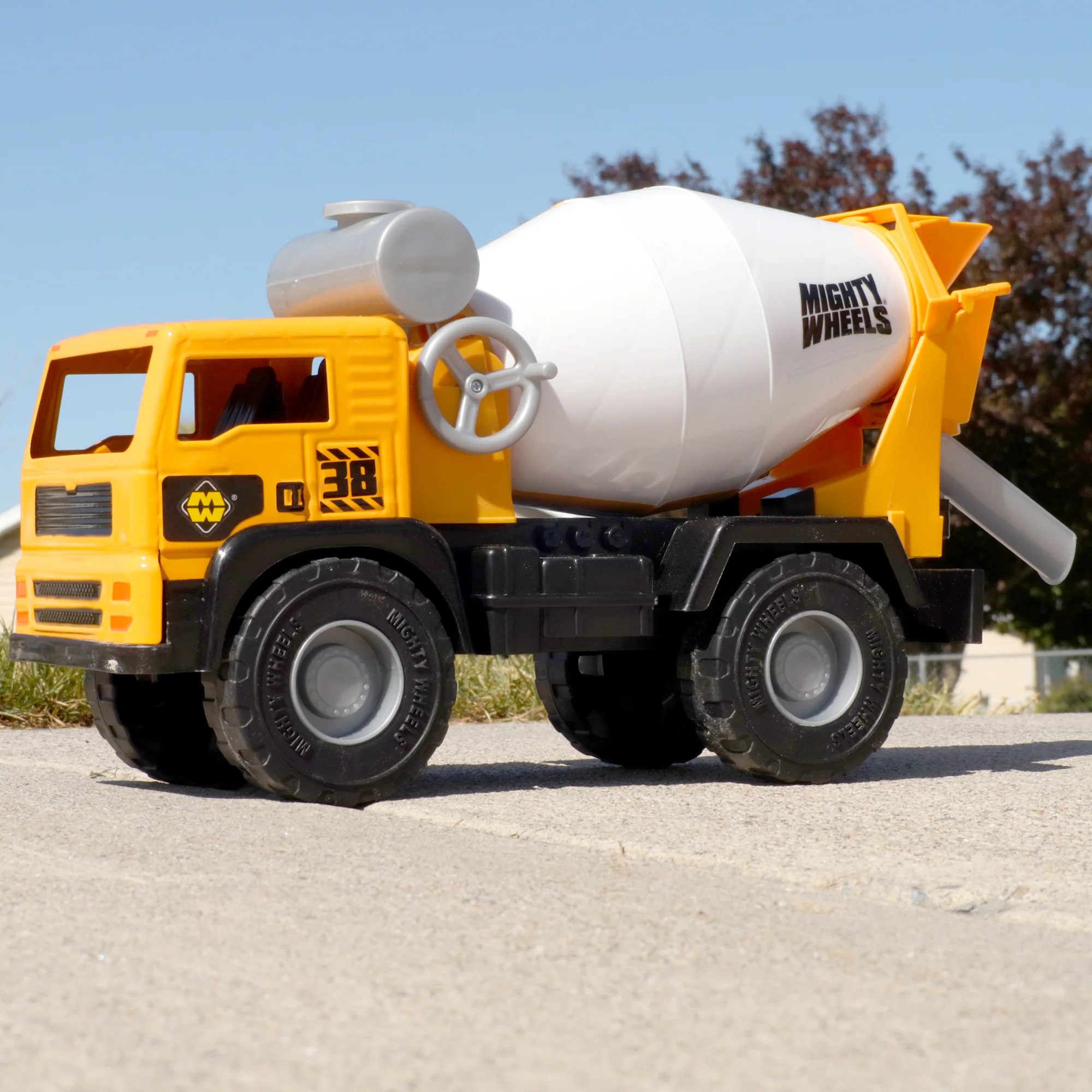 Mighty Wheels 16" Cement Mixer Truck with Realistic Sounds and Spinning Drum - Image 4