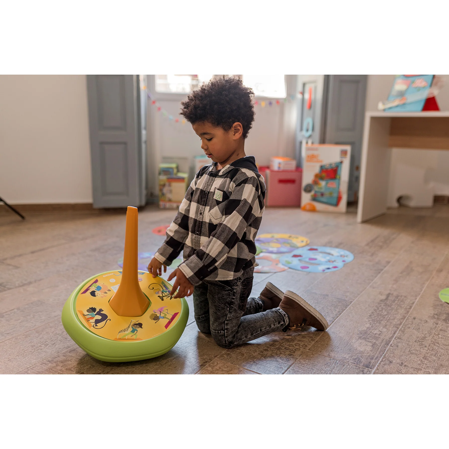 Miniland Mindful Kids - Giant Mindfulness Spinning Top - Multitheme - Image 11