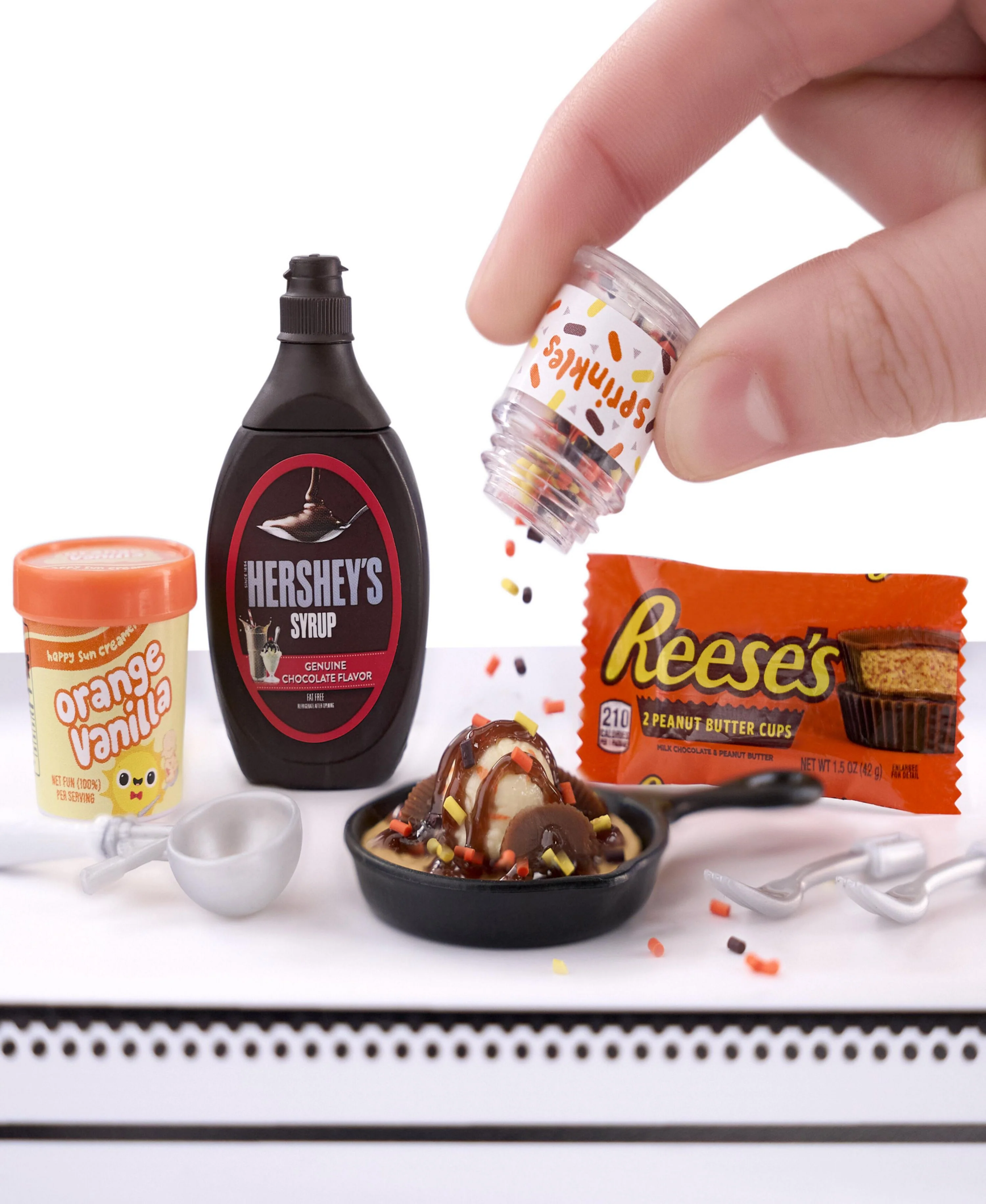 Miniverse Make It Mini Hershey's Delightful DIY Multipack - Image 2