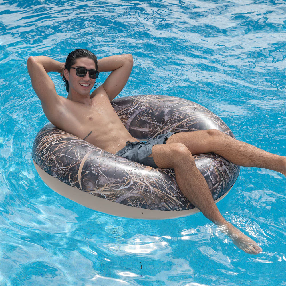 Realtree Jumbo 46" Camo Print Pool Tube - Image 4