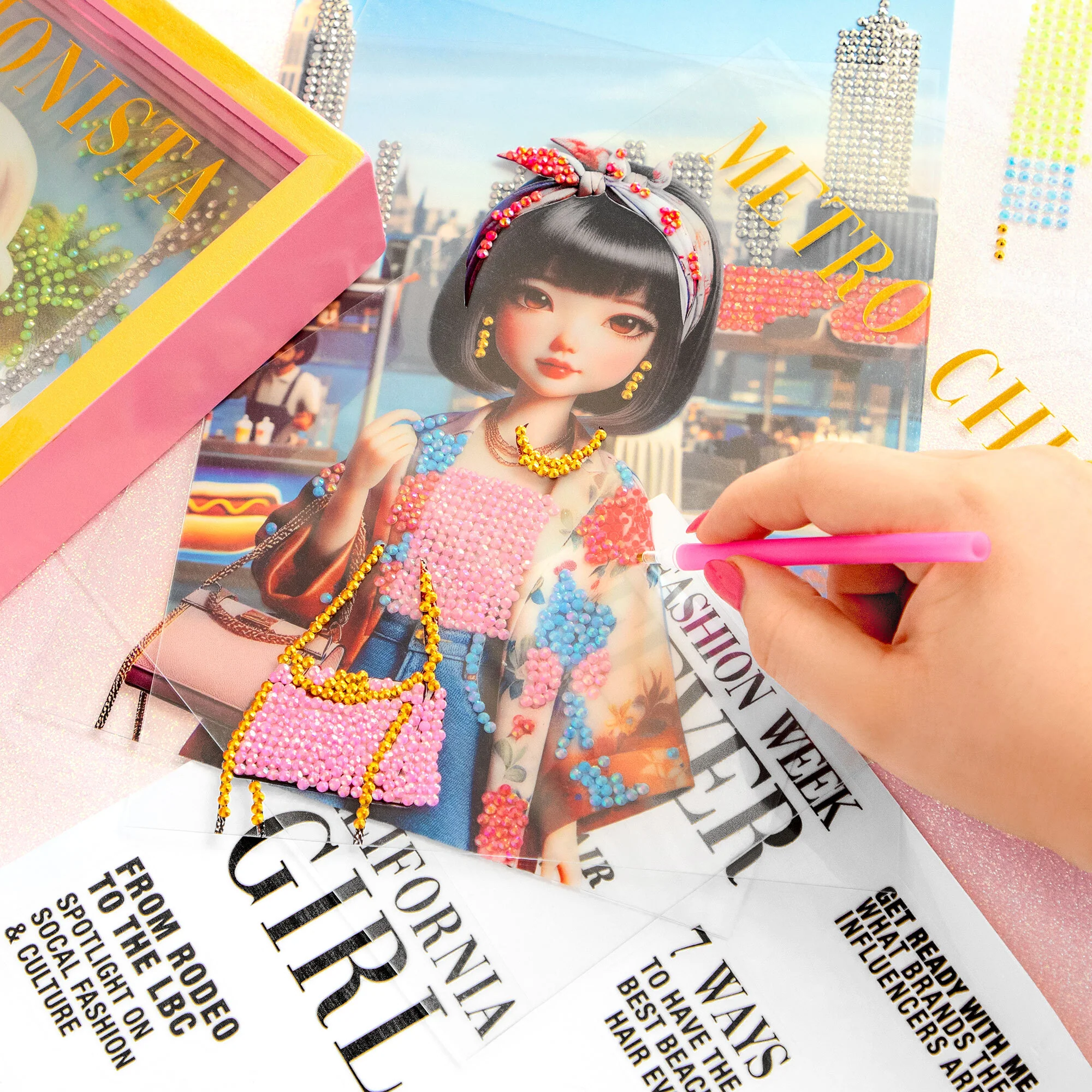 Fashion Angels Luxe Life Cover Girls 3D Shadowbox Magazine Cover Craft Kit - Image 4