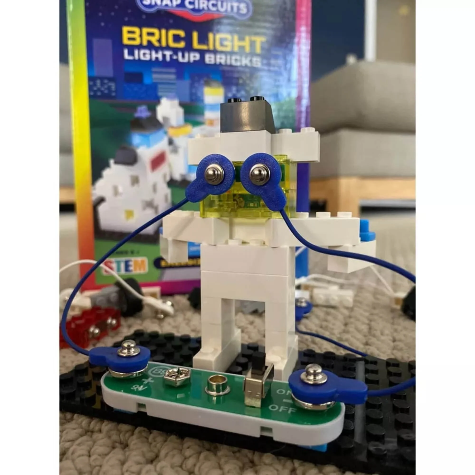 Snap Circuits BRIC Light Building Bricks & Electric Circuit STEM Kit - Image 4