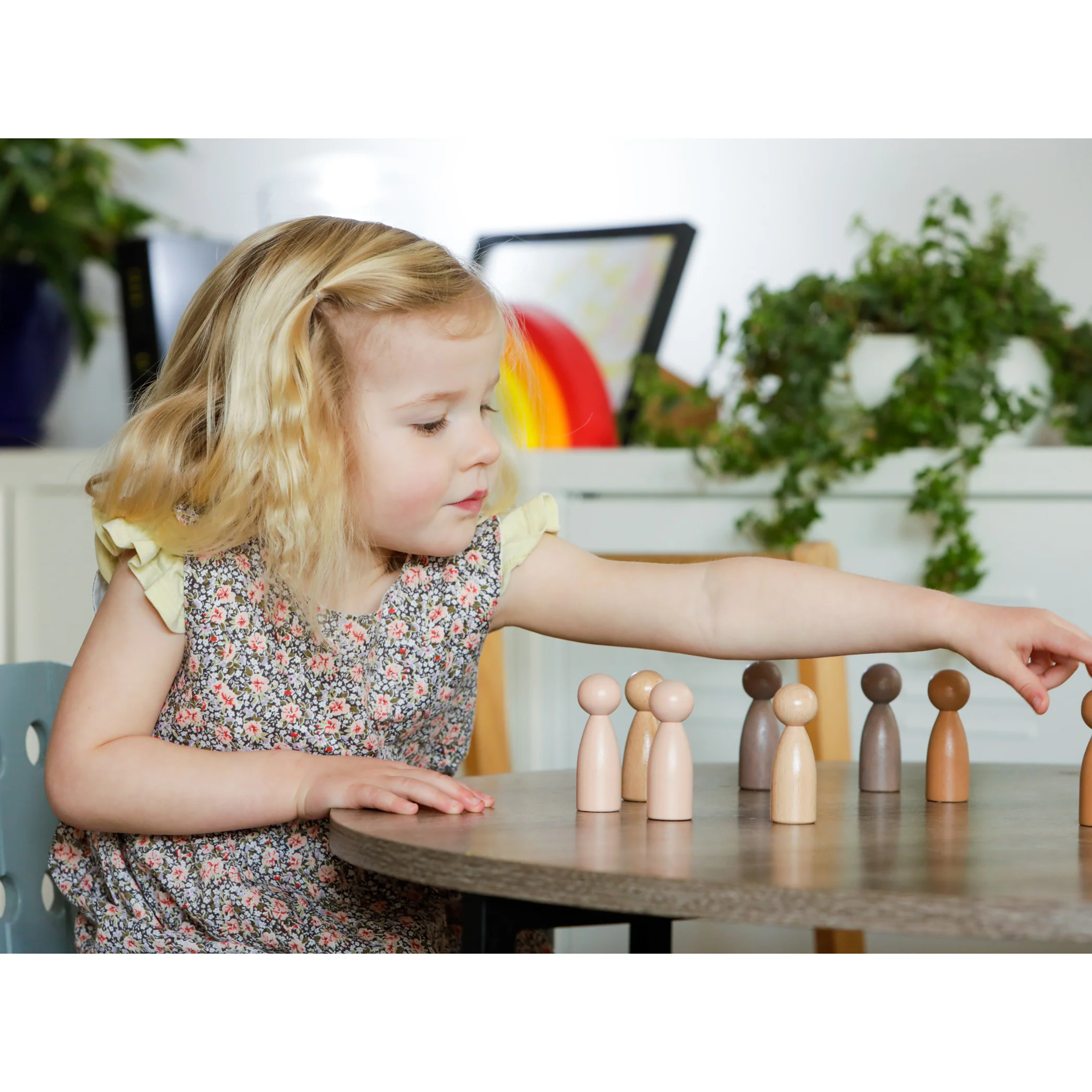 The Freckled Frog Global Friends Wooden Peg People - Set of 10 - Image 4