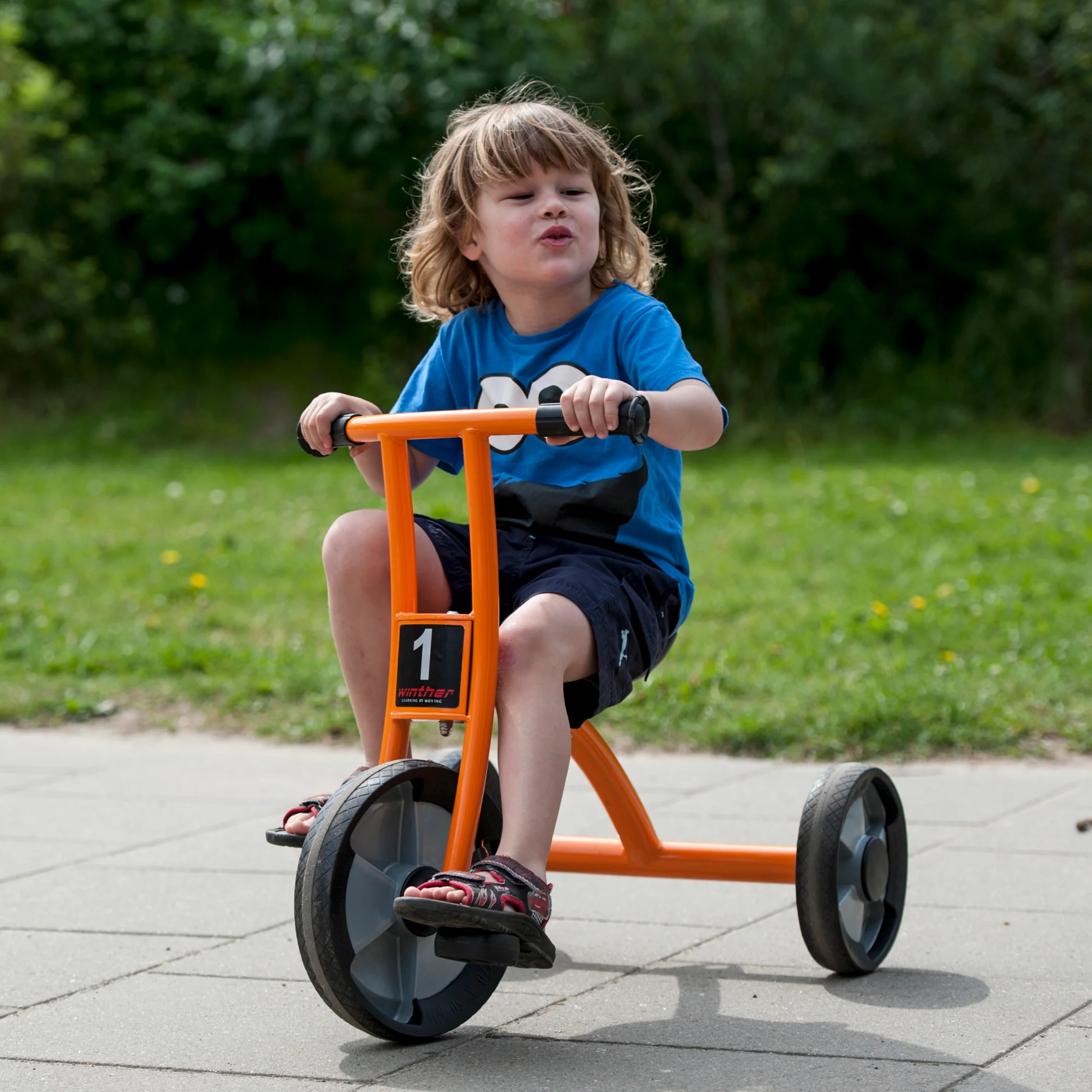 Winther Circleline Tricycle - Medium - Durable Kids Ride-On - Image 4