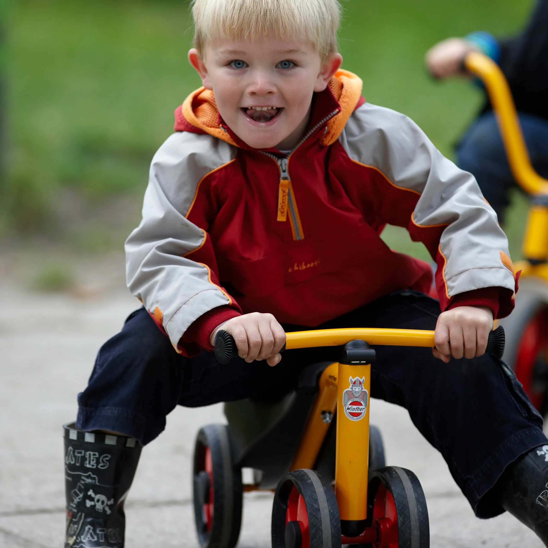 Winther Safety Scooter for Toddlers - Sturdy & Safe Ride-On Toy - Image 4